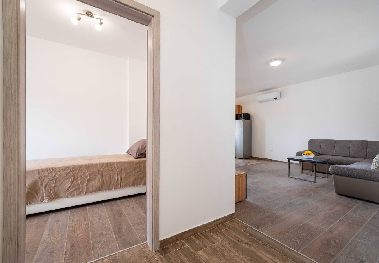 Ferienwohnung in Zadar - Apartment Blagdan 1