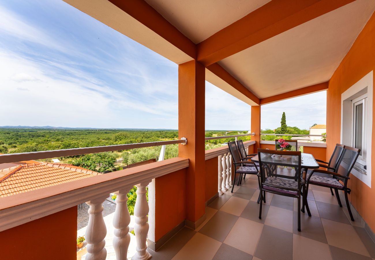 Ferienhaus in Visocane - Apartment Visocane with private pool