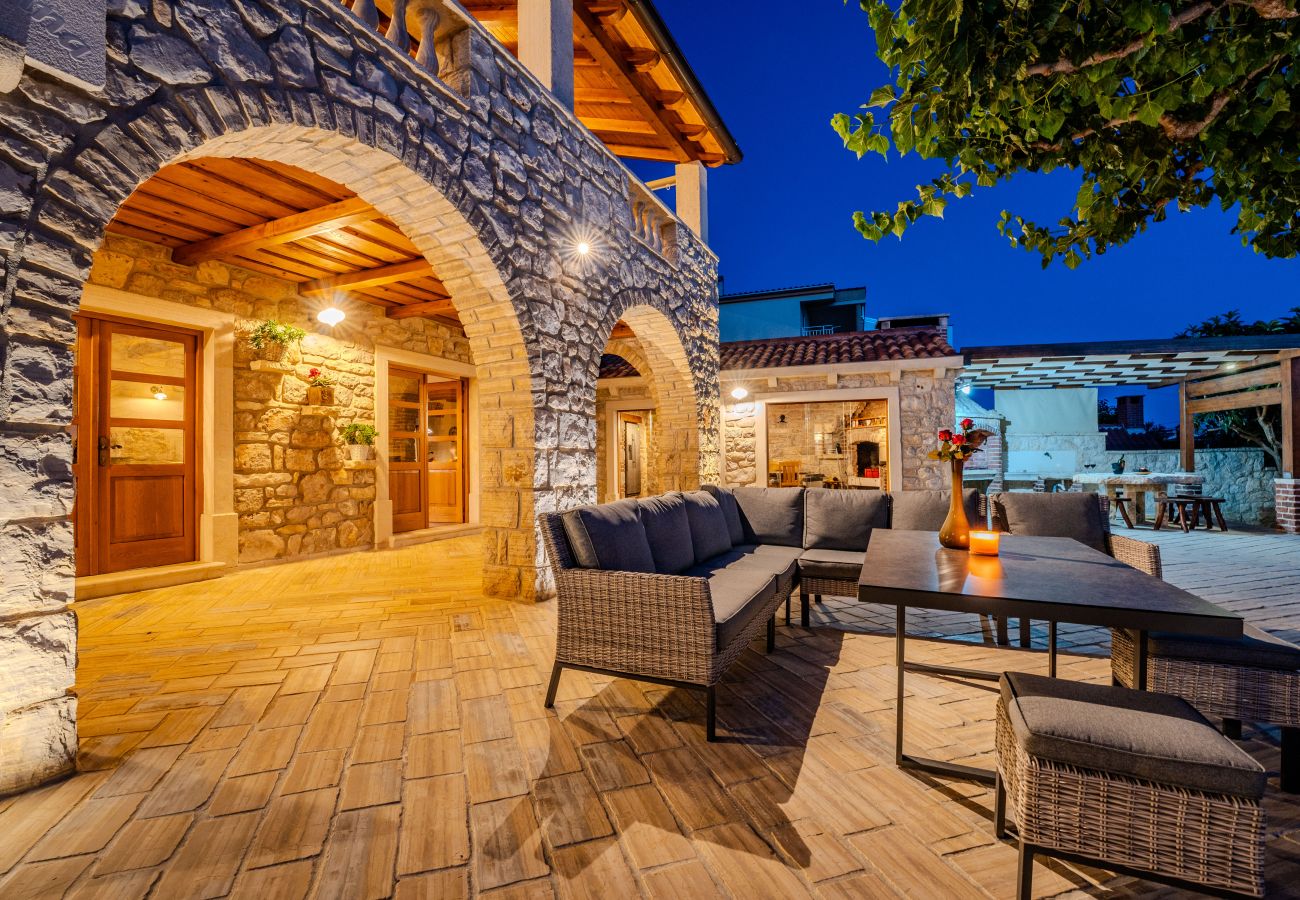 Ferienhaus in Sukošan - Authentic Villa Dumina