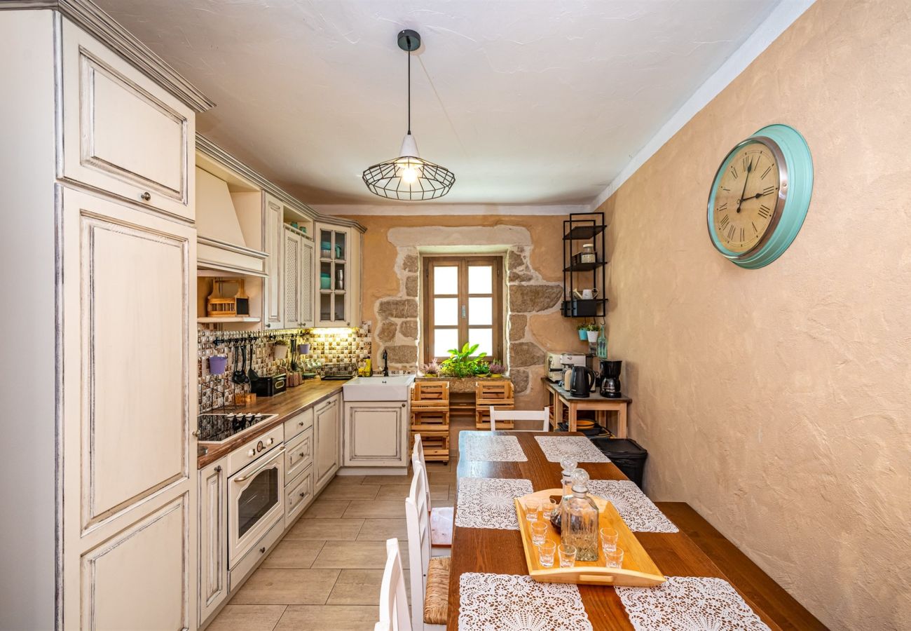 Villa in Gornje Raštane - Authentic Villa Kadulja