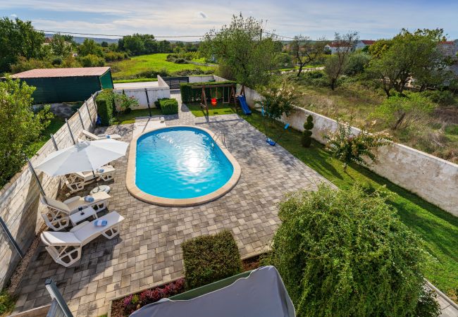 Ferienhaus in Galovac - Holiday home Maroko Ferienhaus in Galovac - Holiday home Maroko