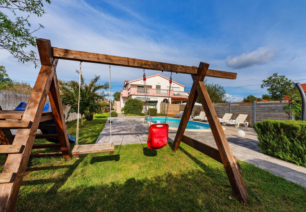 Ferienhaus in Galovac - Holiday home Maroko