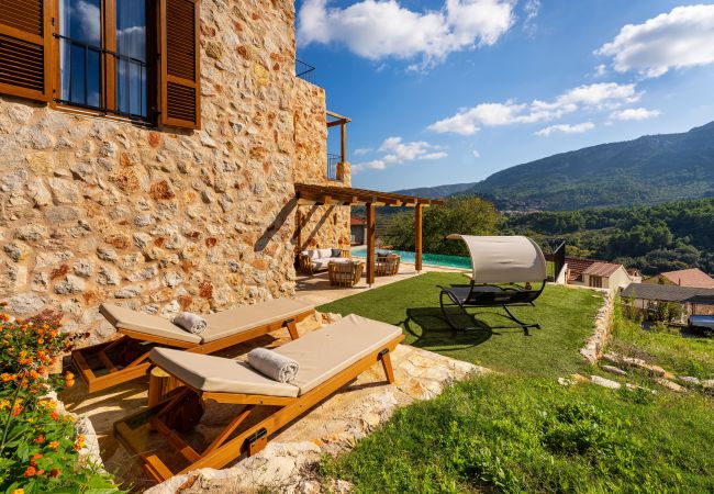 Ferienhaus in Svirce - Authentic Villa Fisola Ferienhaus in Svirce - Authentic Villa Fisola