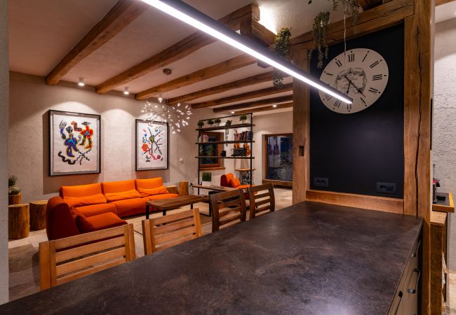 Ferienhaus in Svirce - Authentic Villa Fisola Ferienhaus in Svirce - Authentic Villa Fisola