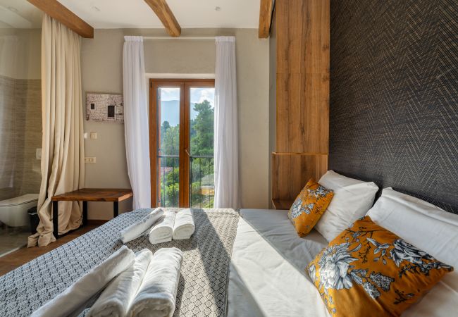 Ferienhaus in Svirce - Authentic Villa Fisola Ferienhaus in Svirce - Authentic Villa Fisola