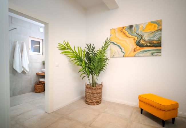 Ferienhaus in Svirce - Sea view Villa Amaria Ferienhaus in Svirce - Sea view Villa Amaria