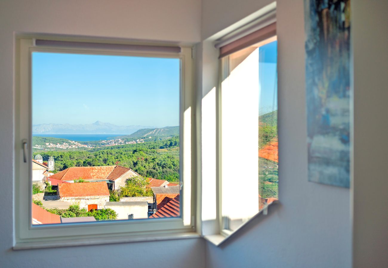 Ferienhaus in Svirce - Sea view Villa Amaria