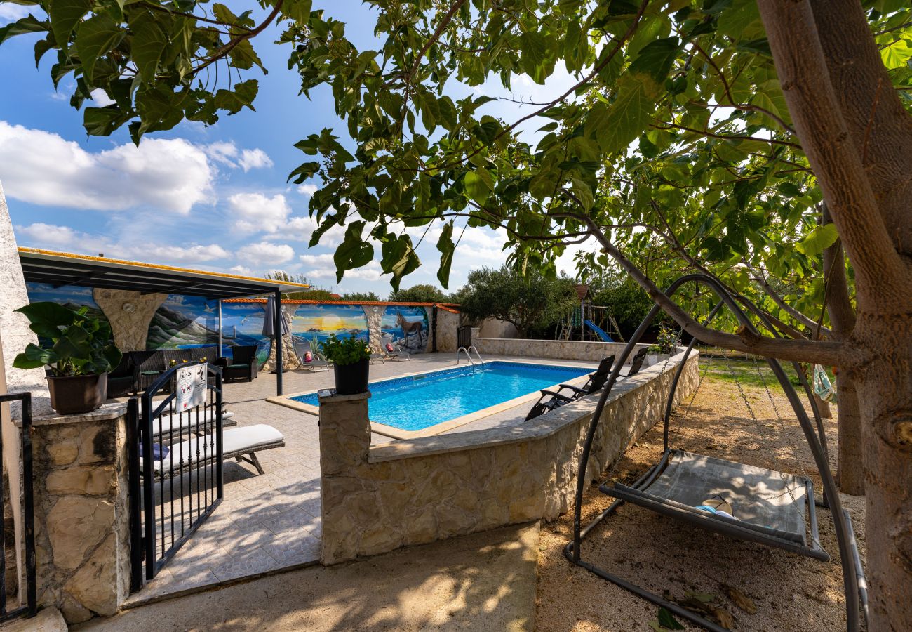 Ferienhaus in Vodice - Holiday home Nadalina