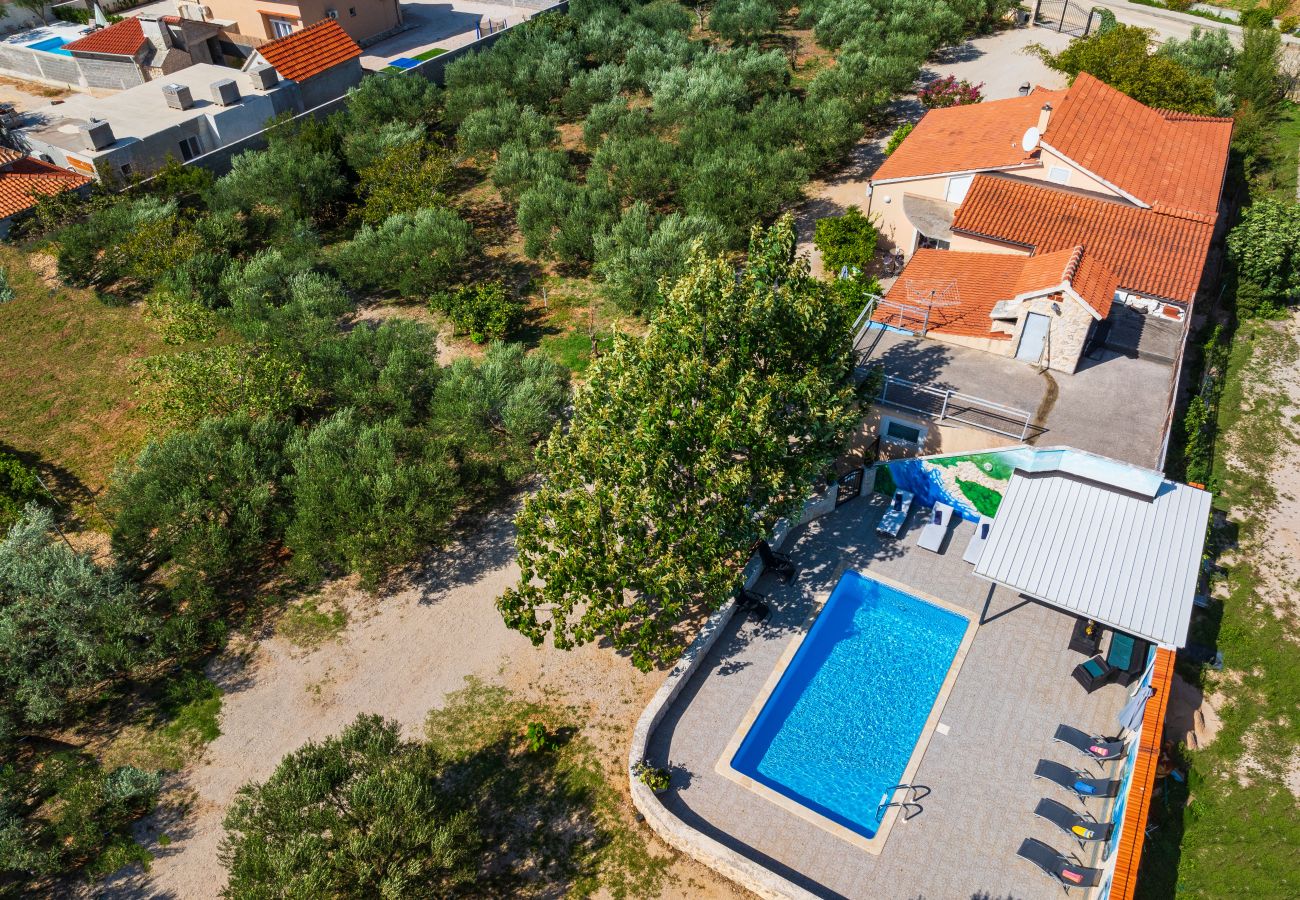 Ferienhaus in Vodice - Holiday home Nadalina