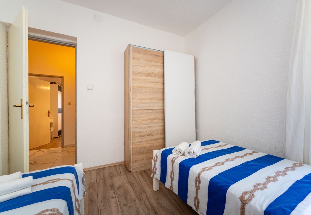 Ferienhaus in Vodice - Holiday home Nadalina