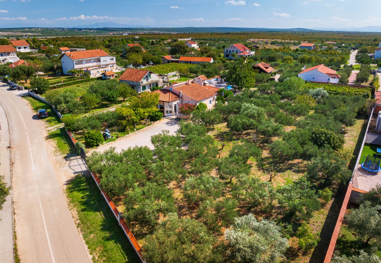 Ferienhaus in Vodice - Holiday home Nadalina