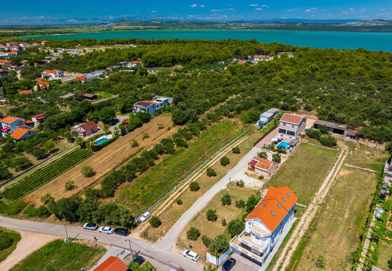 Ferienhaus in Pakoštane - Sea view villa Tonka