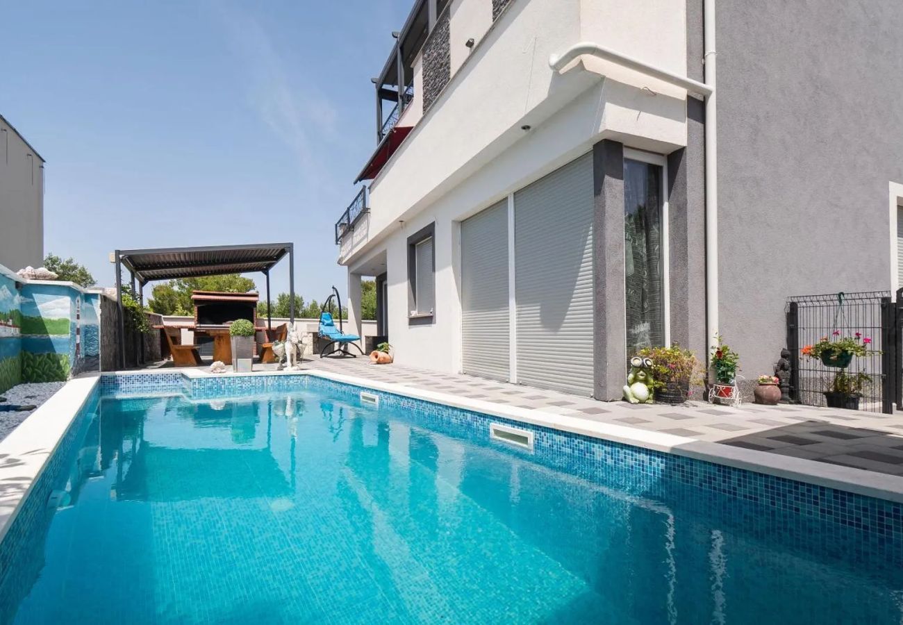 Ferienwohnung in Žaborić - Apartment Nikita with private pool