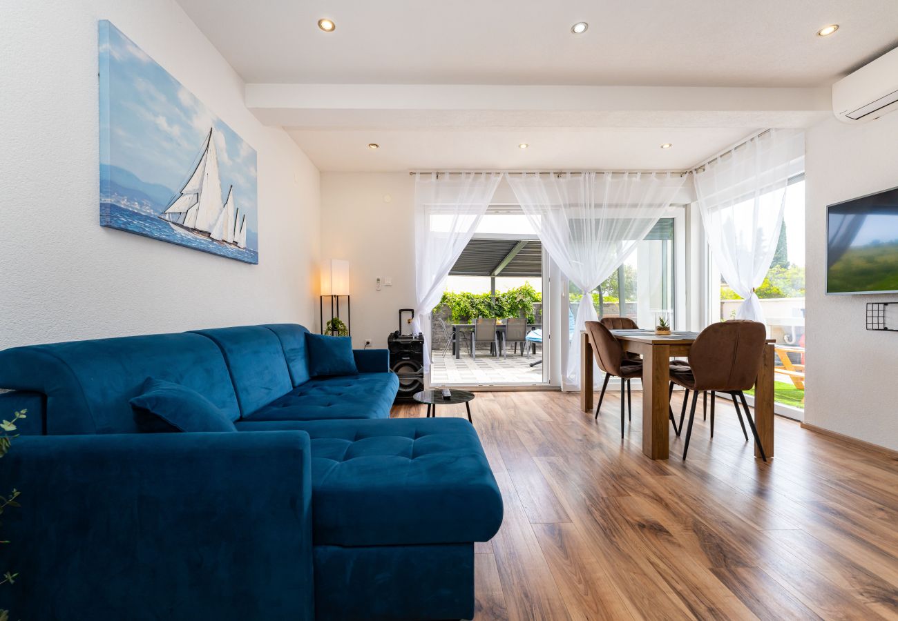 Ferienwohnung in Žaborić - Apartment Nikita with private pool