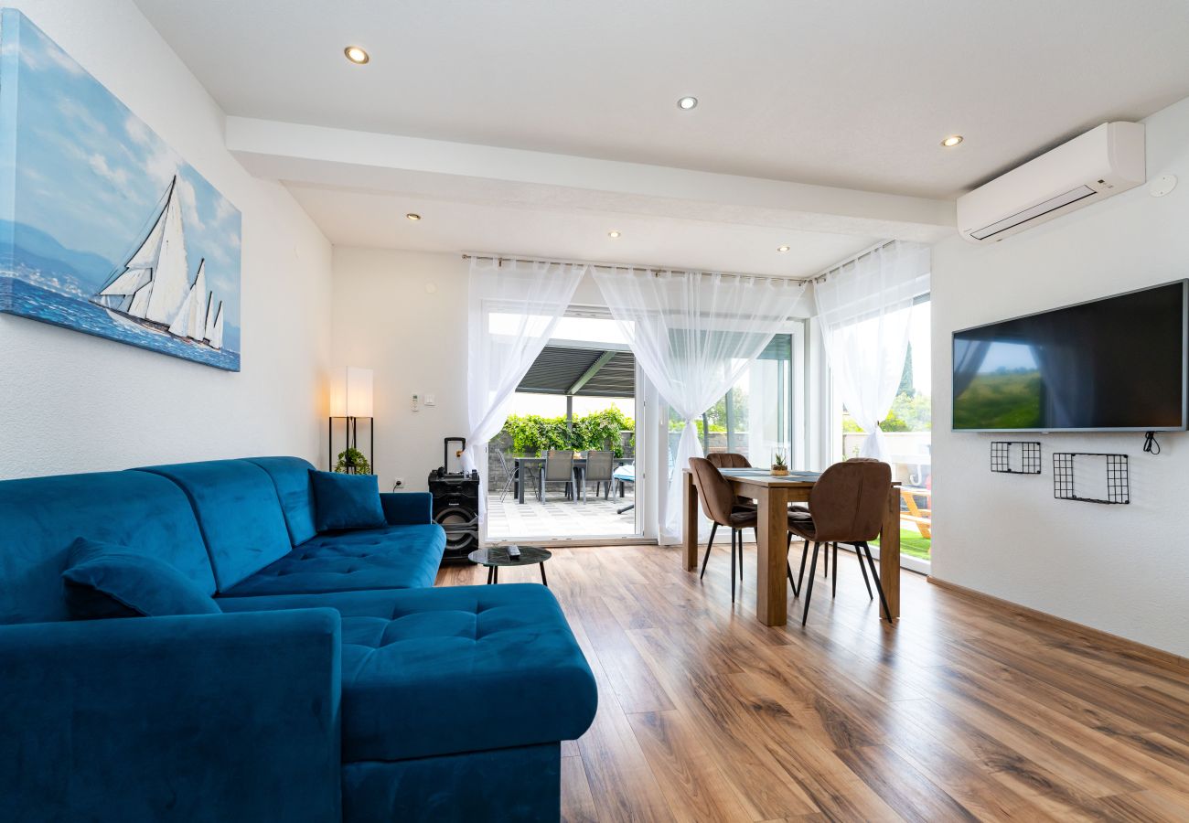 Ferienwohnung in Žaborić - Apartment Nikita with private pool