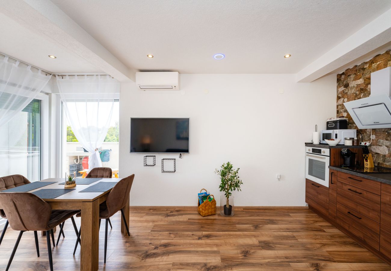Ferienwohnung in Žaborić - Apartment Nikita with private pool