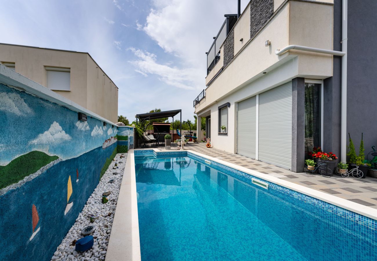 Ferienwohnung in Žaborić - Apartment Nikita with private pool