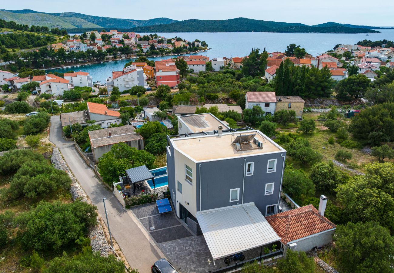 Ferienwohnung in Žaborić - Apartment Nikita with private pool