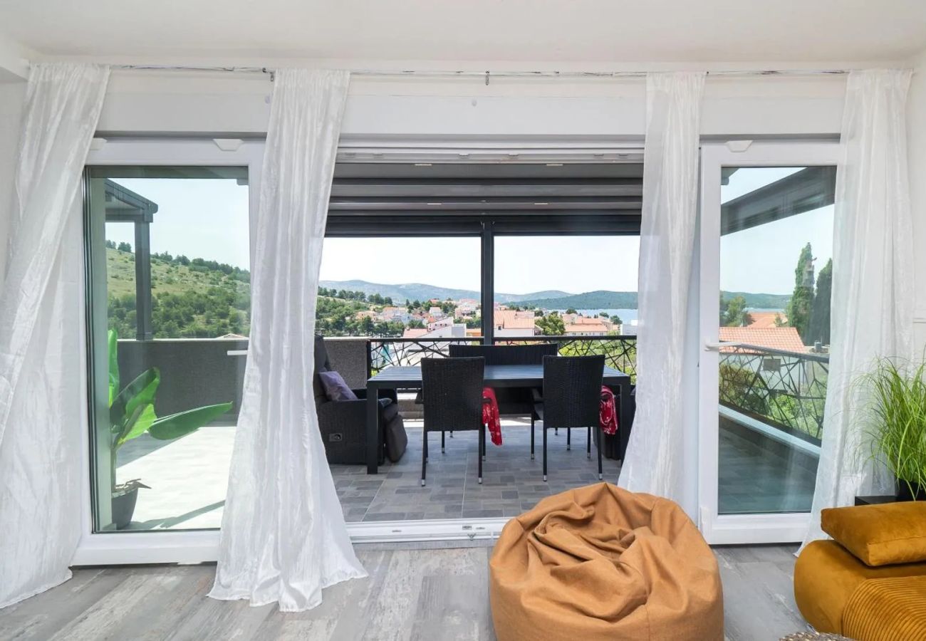 Ferienwohnung in Žaborić - Sea view penthouse Nikita