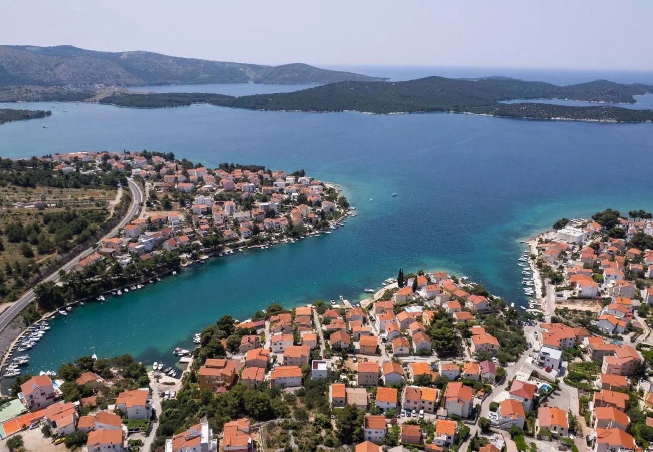 Ferienwohnung in Žaborić - Sea view penthouse Nikita