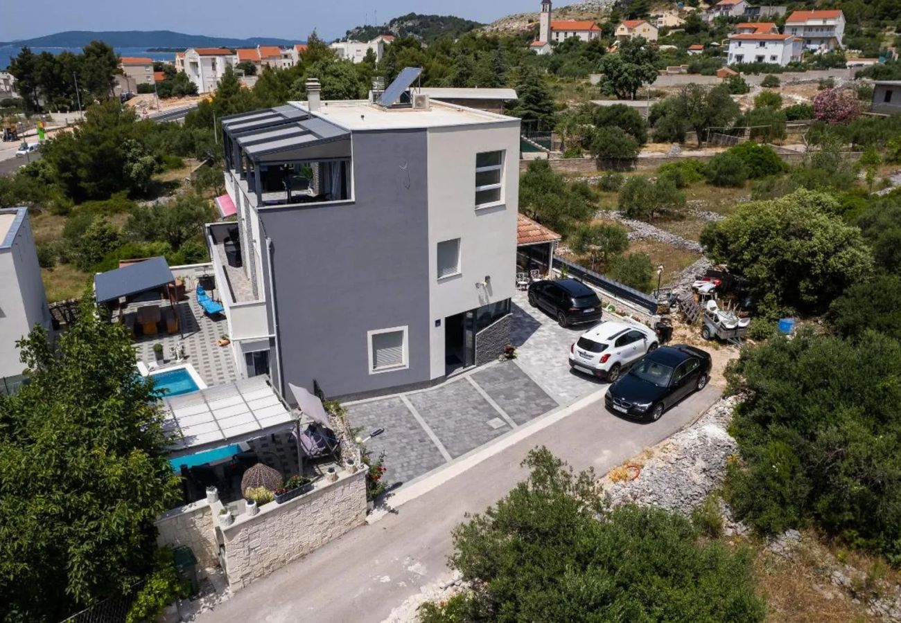 Ferienwohnung in Žaborić - Sea view penthouse Nikita