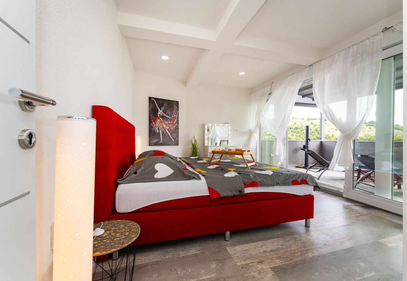 Ferienwohnung in Žaborić - Sea view penthouse Nikita