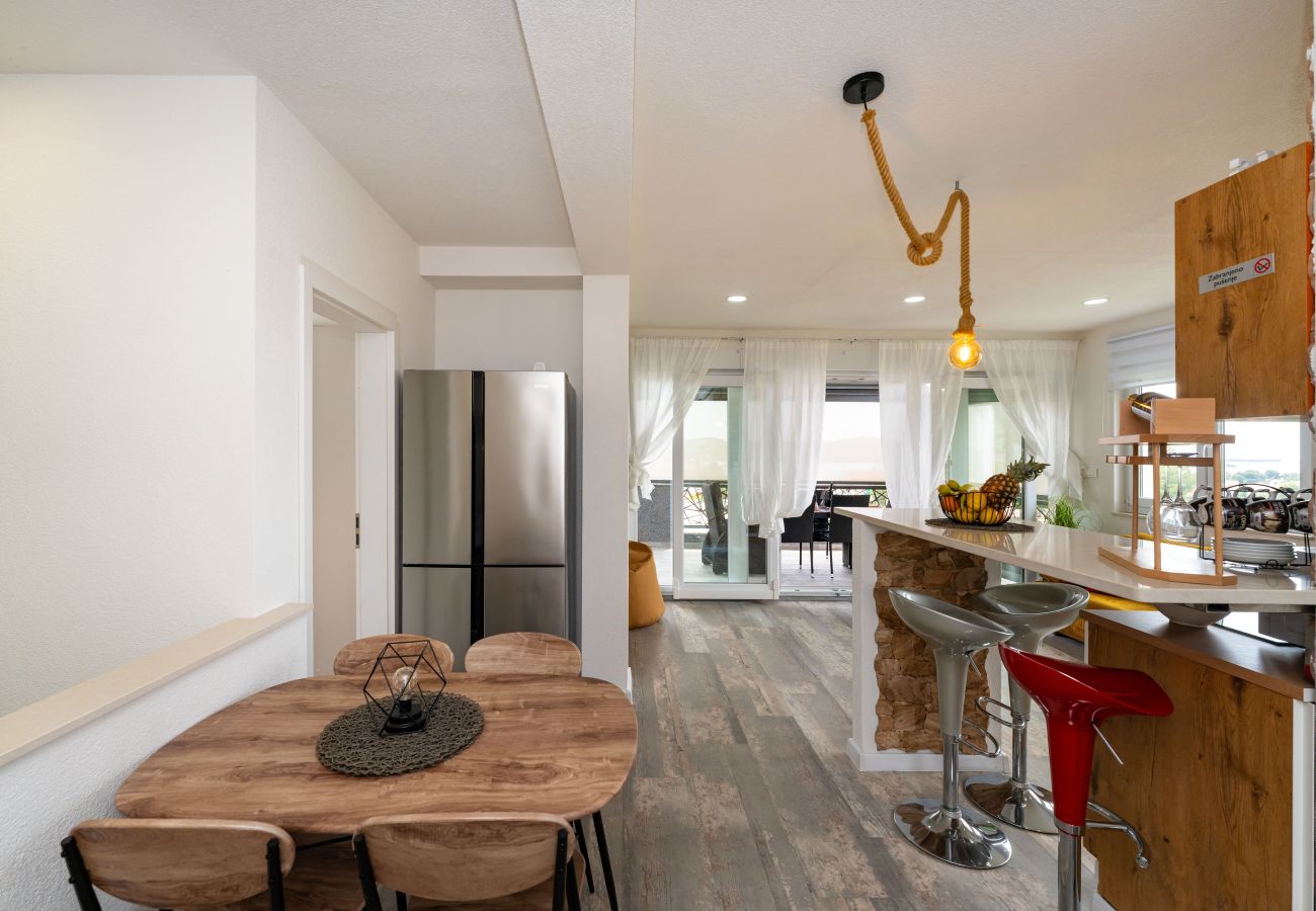 Ferienwohnung in Žaborić - Sea view penthouse Nikita
