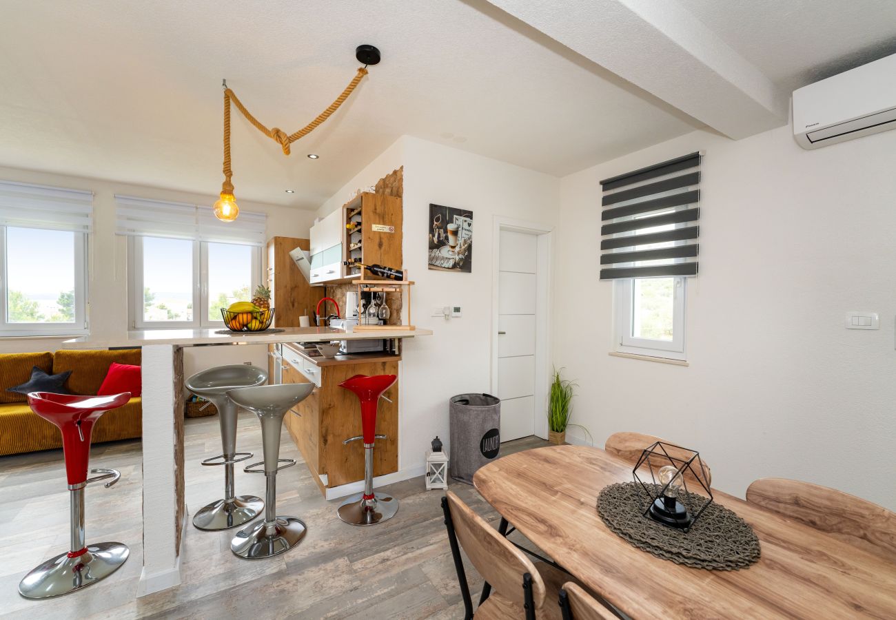 Ferienwohnung in Žaborić - Sea view penthouse Nikita