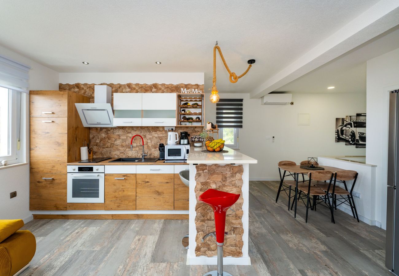 Ferienwohnung in Žaborić - Sea view penthouse Nikita