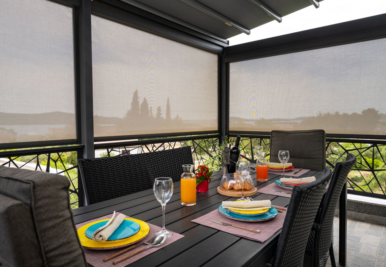 Ferienwohnung in Žaborić - Sea view penthouse Nikita