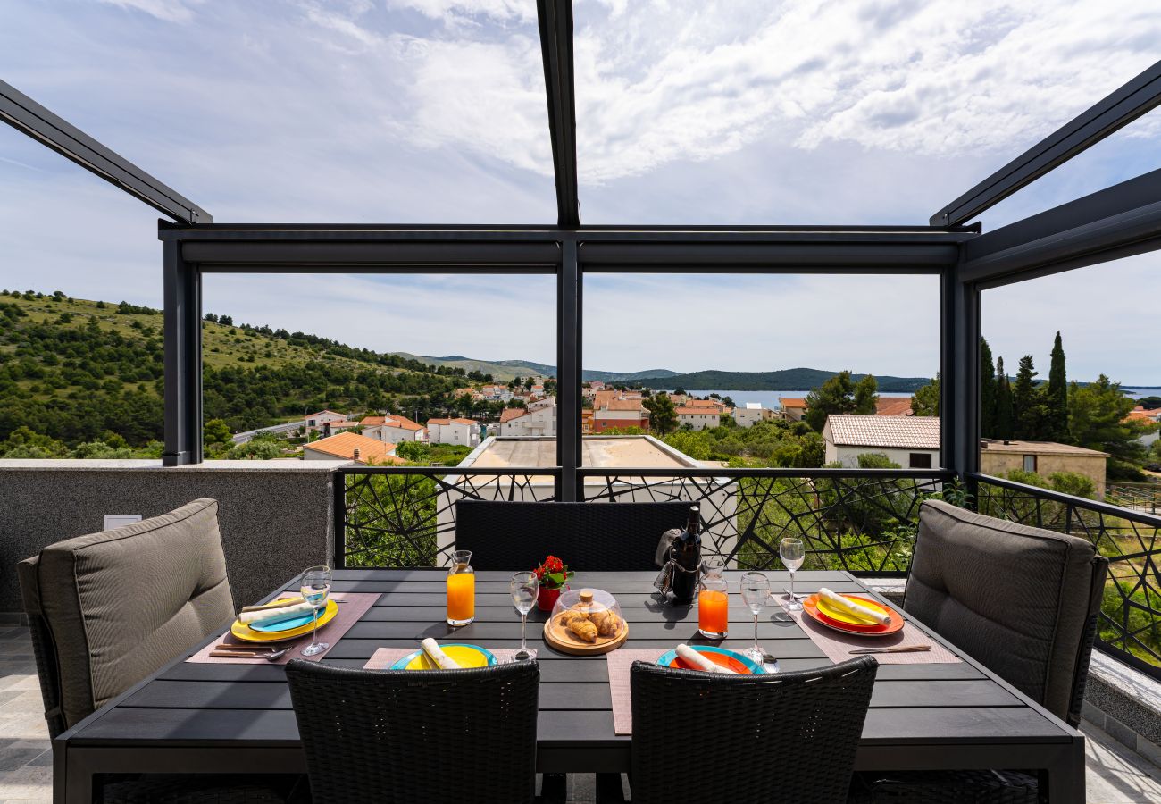 Ferienwohnung in Žaborić - Sea view penthouse Nikita