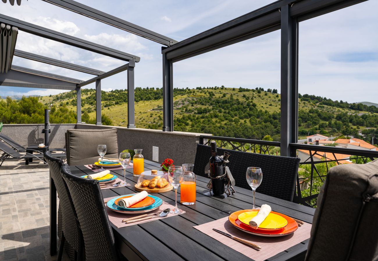 Ferienwohnung in Žaborić - Sea view penthouse Nikita