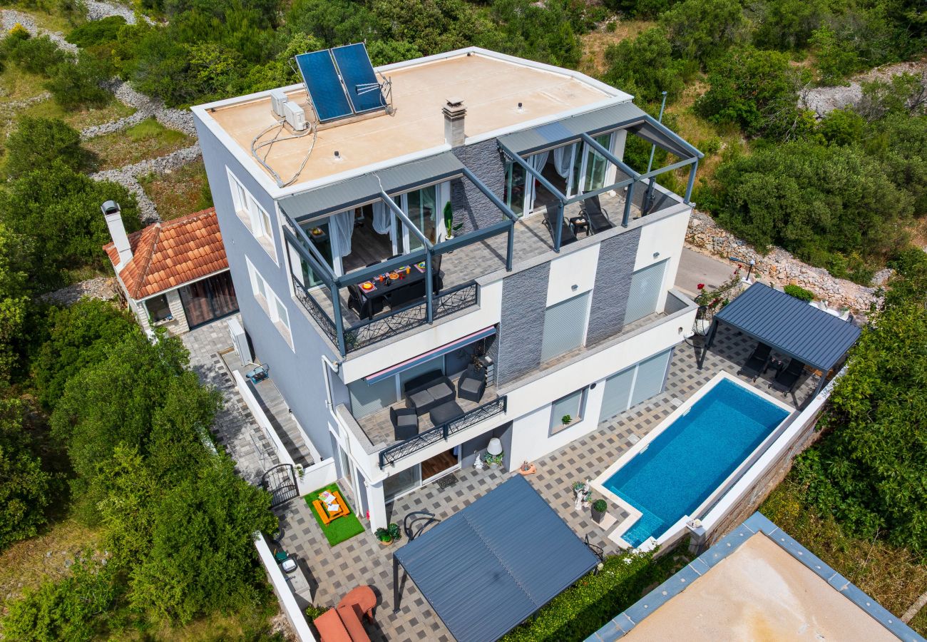 Ferienwohnung in Žaborić - Sea view penthouse Nikita