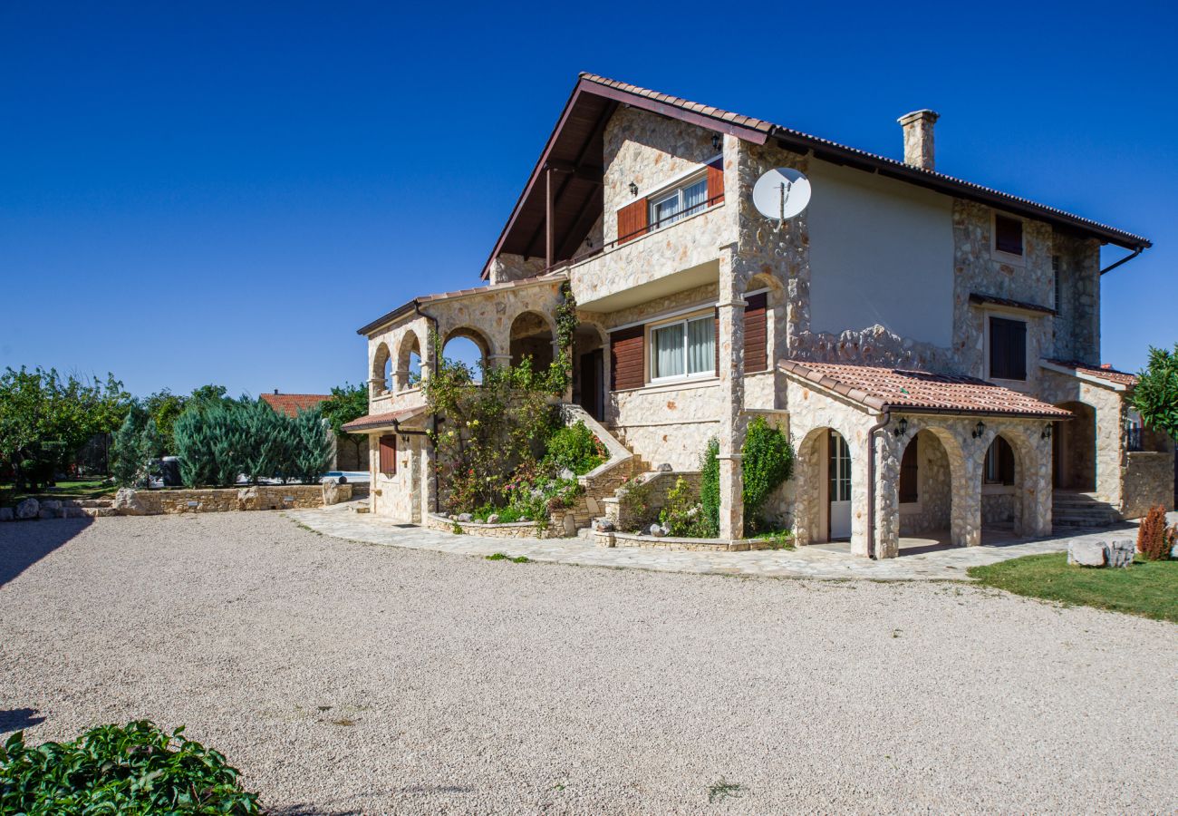 Villa in Cista Velika - Villa Olea with private heated pool