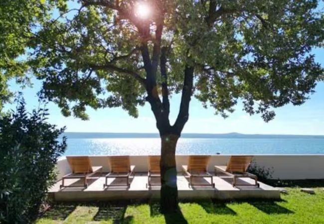 Ferienhaus in Maslenica - Beach house Nikola Ferienhaus in Maslenica - Beach house Nikola