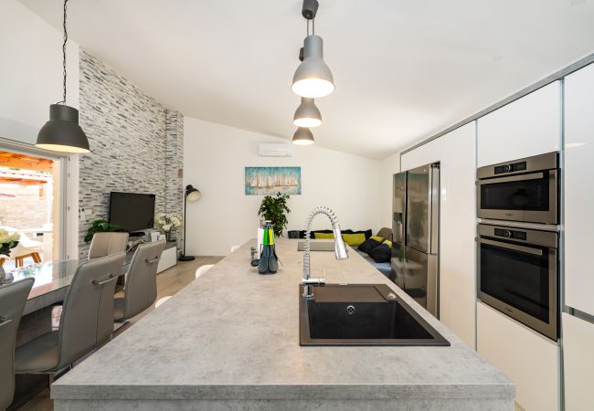 Ferienhaus in Vir - Villa Gajser Ferienhaus in Vir - Villa Gajser