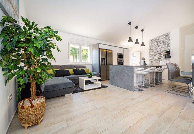 Ferienhaus in Vir - Villa Gajser Ferienhaus in Vir - Villa Gajser