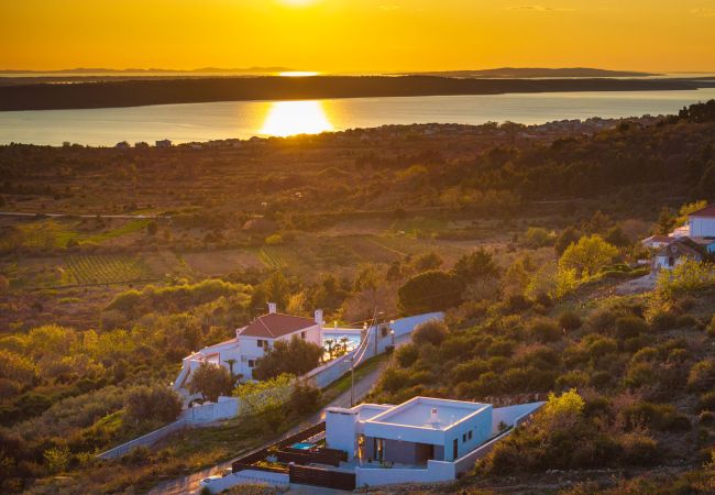 Ferienhaus in Podvršje - Sea view Villa Rica Ferienhaus in Podvršje - Sea view Villa Rica