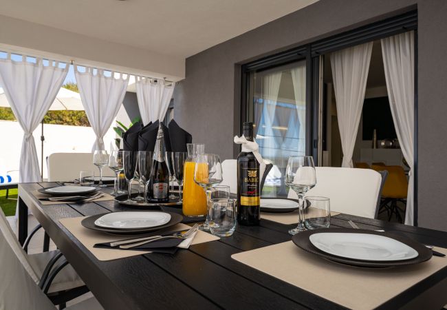 Ferienhaus in Podvršje - Sea view Villa Rica Ferienhaus in Podvršje - Sea view Villa Rica