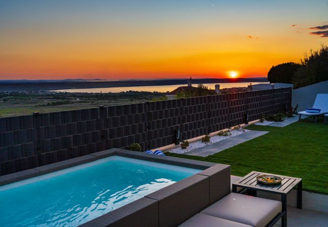 Ferienhaus in Podvršje - Sea view Villa Rica Ferienhaus in Podvršje - Sea view Villa Rica