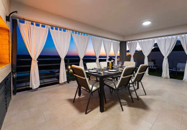 Ferienhaus in Podvršje - Sea view Villa Rica Ferienhaus in Podvršje - Sea view Villa Rica