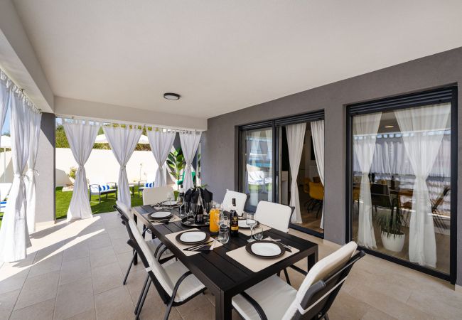 Ferienhaus in Podvršje - Sea view Villa Rica Ferienhaus in Podvršje - Sea view Villa Rica