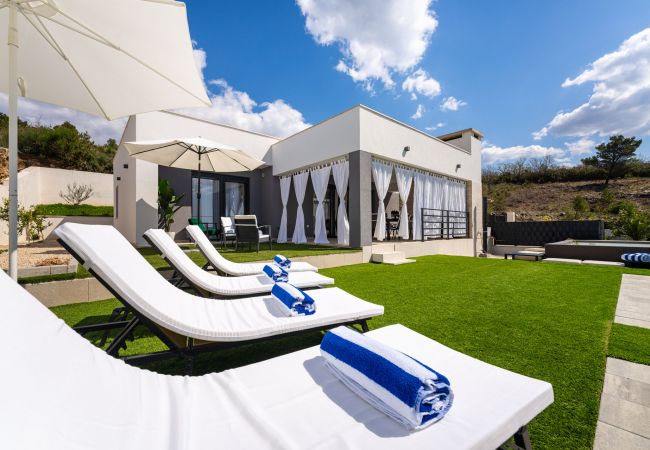 Ferienhaus in Podvršje - Sea view Villa Rica Ferienhaus in Podvršje - Sea view Villa Rica