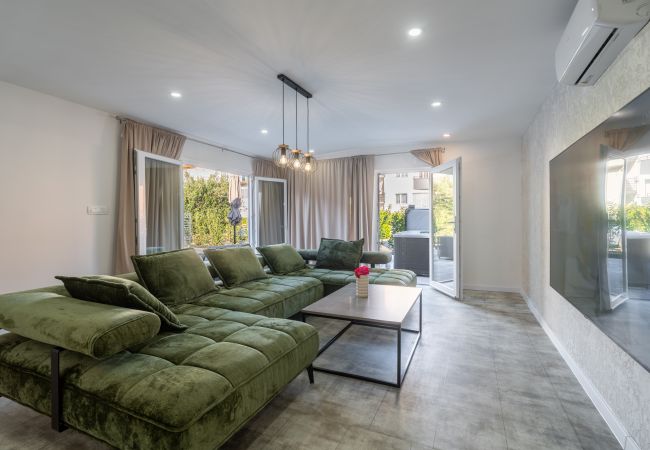 Ferienhaus in Pakoštane - Villa Amarilis Ferienhaus in Pakoštane - Villa Amarilis