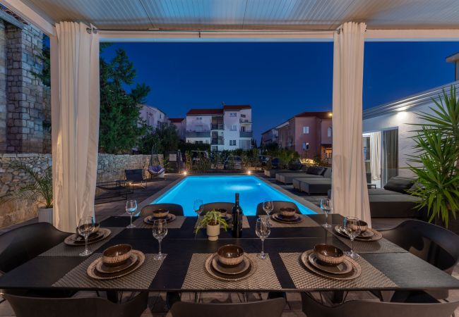 Ferienhaus in Pakoštane - Villa Amarilis Ferienhaus in Pakoštane - Villa Amarilis