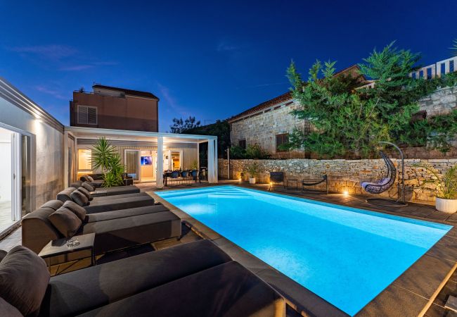 Ferienhaus in Pakoštane - Villa Amarilis Ferienhaus in Pakoštane - Villa Amarilis