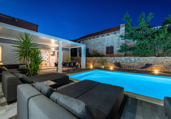 Ferienhaus in Pakoštane - Villa Amarilis Ferienhaus in Pakoštane - Villa Amarilis