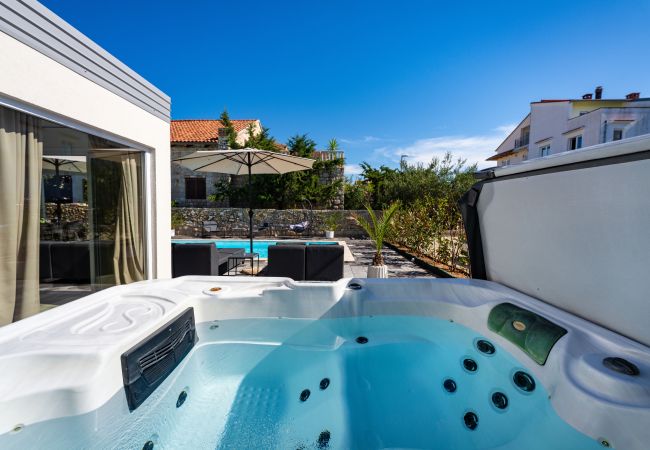 Ferienhaus in Pakoštane - Villa Amarilis Ferienhaus in Pakoštane - Villa Amarilis