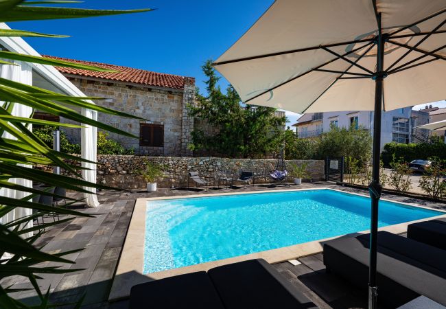 Ferienhaus in Pakoštane - Villa Amarilis Ferienhaus in Pakoštane - Villa Amarilis