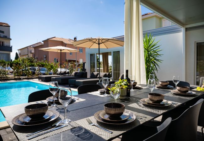 Ferienhaus in Pakoštane - Villa Amarilis Ferienhaus in Pakoštane - Villa Amarilis